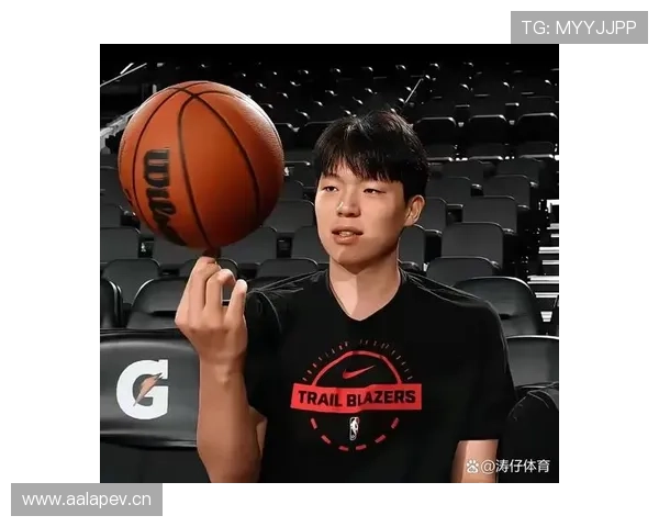 杨瀚森训练完直接去夜市啃烤串，这自律人设有点扛不住啊