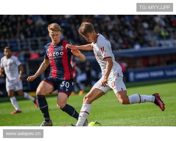AC米兰高位压迫战术频遭打穿，防守稳定性面临考验